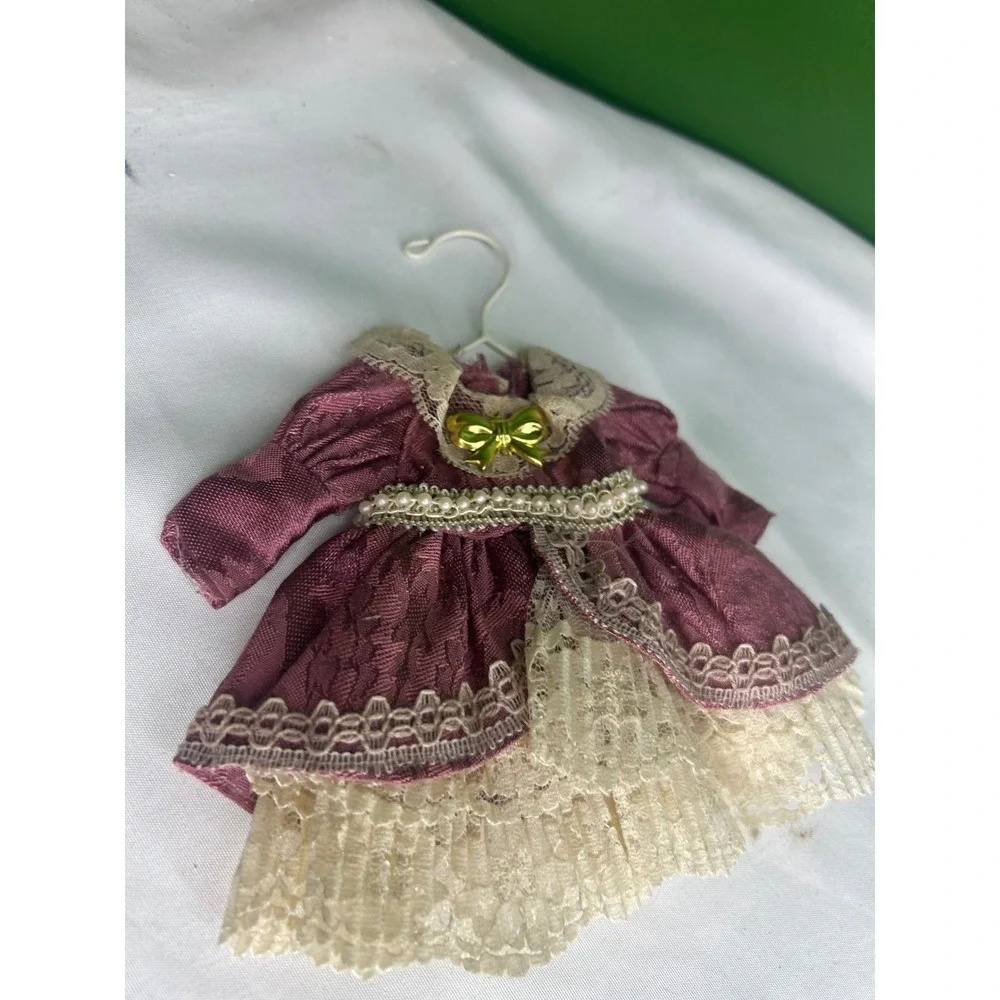 Vintage Barbie Doll Dress Mauve Jacquard Lace Gown Gold Bow Pearl Trim Taiwan